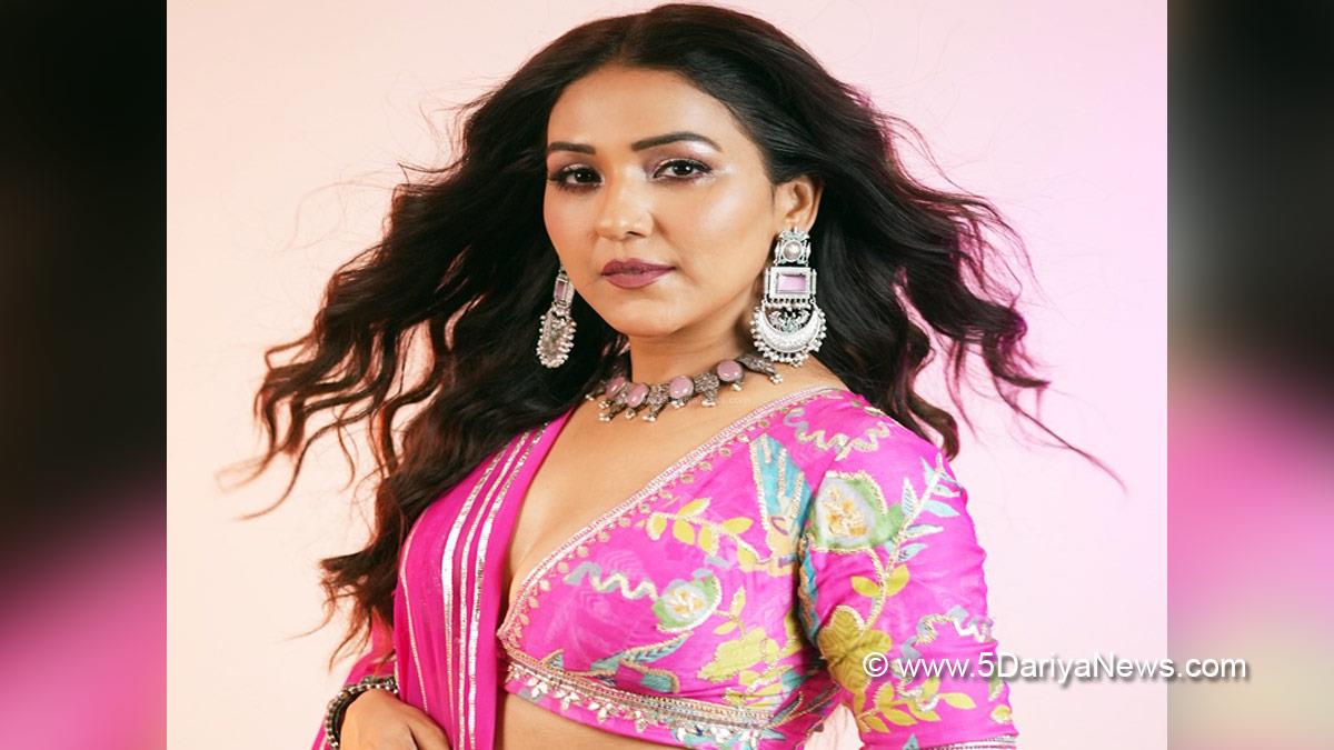 Music, Entertainment, Mumbai, Singar, Song, Mumbai News, Neeti Mohan, Jhamkudi Re Jhamkudi