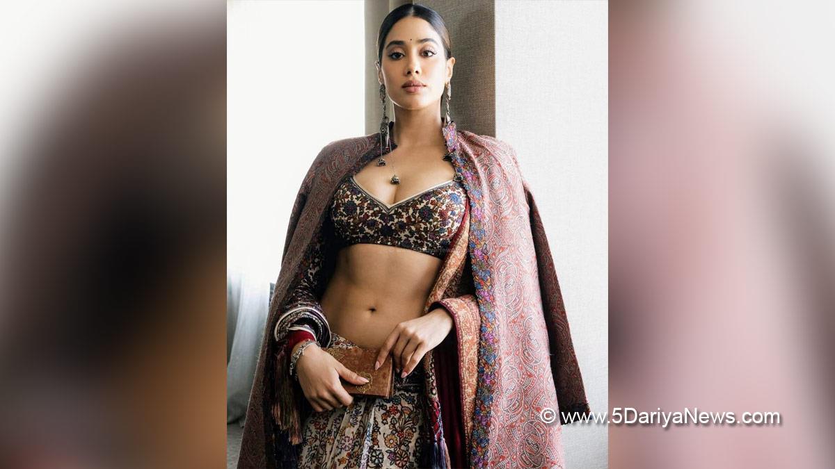 Janhvi Kapoor, Bollywood, Entertainment, Mumbai, Actress, Cinema, Hindi Films, Movie, Mumbai News, Heroine