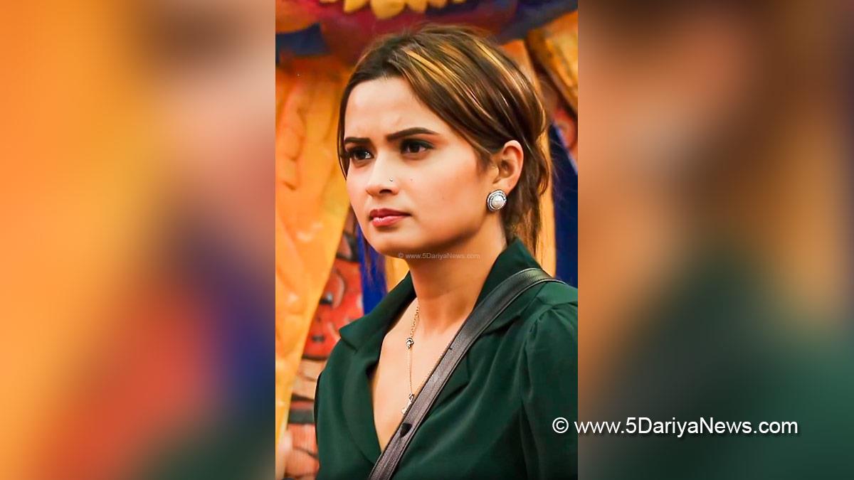 Bigg Boss, TV, Television, Entertainment, Mumbai, Actor, Actress, Mumbai News, Bigg Boss 19, 19th season of Bigg Boss, Neelam Giri