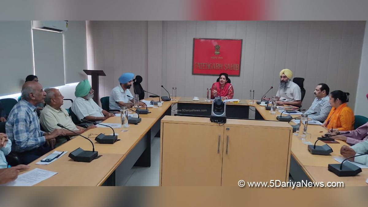 Dr Sona Thind, DC Fatehgarh Sahib, Fatehgarh Sahib, Deputy Commissioner Fatehgarh Sahib