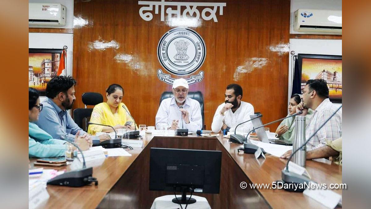 Dr Balbir Singh, AAP, Aam Aadmi Party, Aam Aadmi Party Punjab, AAP Punjab, Government of Punjab, Punjab Government, Narinder Pal Singh Sawna, Amarpreet Kaur Sandhu, DC Fazilka, Fazilka, Deputy Commissioner Fazilka