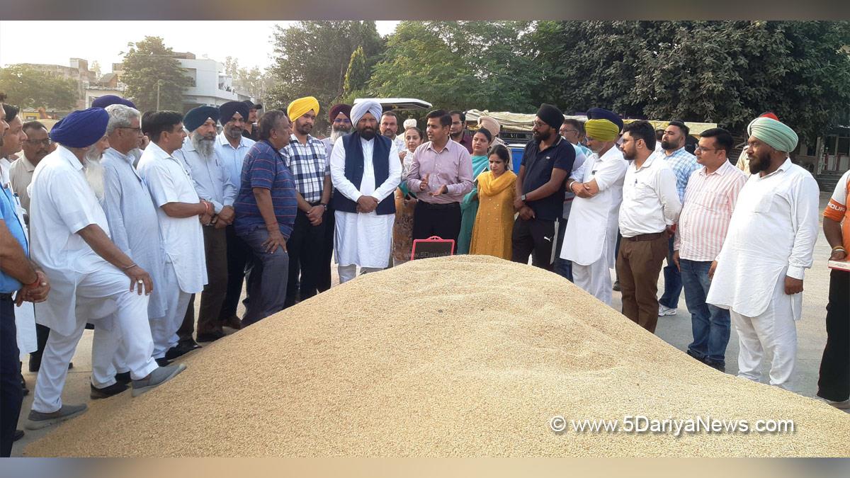 Balkar Singh, AAP, Aam Aadmi Party, Aam Aadmi Party Punjab, AAP Punjab, Himanshu Aggarwal, Dr Himanshu Aggarwal, DC Jalandhar, Jalandhar, Deputy Commissioner Jalandhar