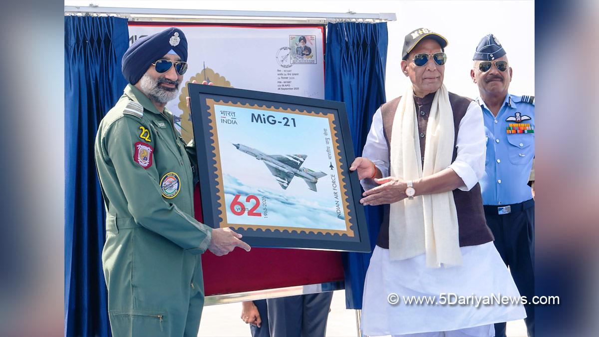 Rajnath Singh, Union Defence Minister, Defence Minister of India, BJP, Bharatiya Janata Party, Military, Indian Air Force, Chief of the Air Staff, Air Chief Marshal AP Singh, MiG 21