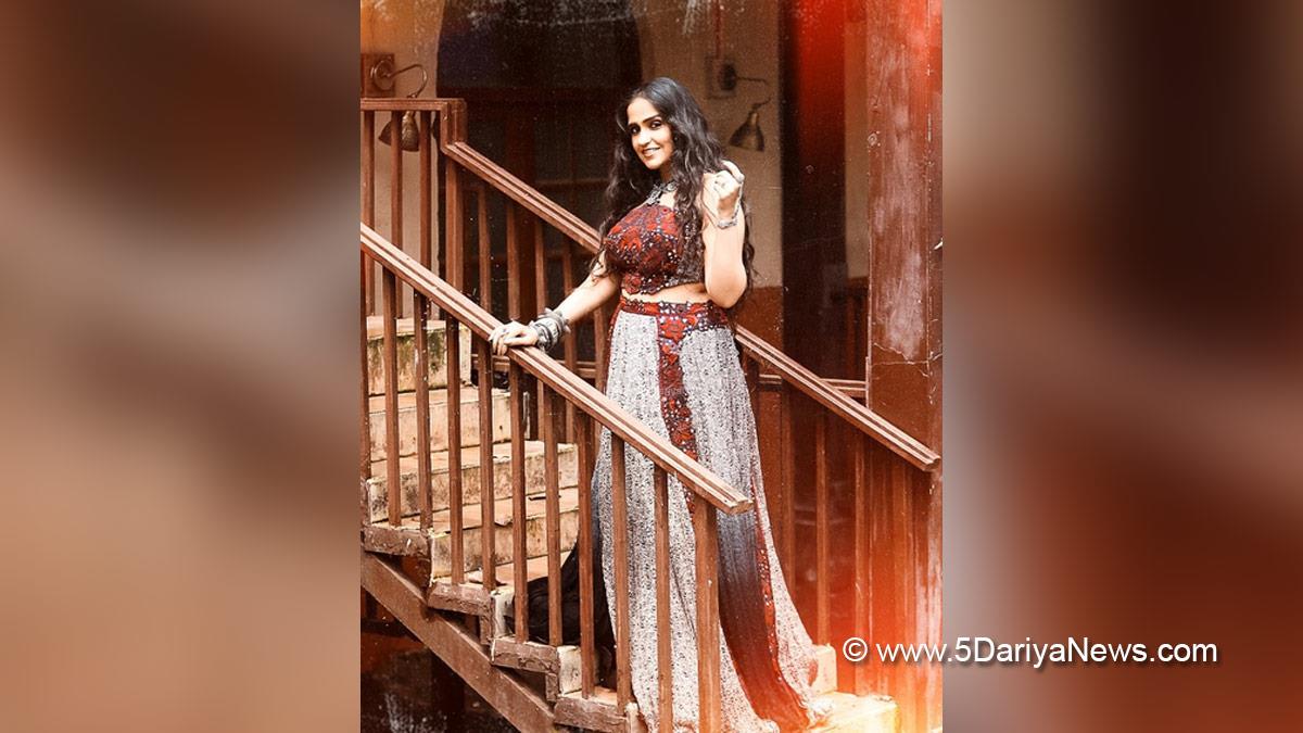 Music, Entertainment, Mumbai, Singer, Song, Mumbai News, Asees Kaur