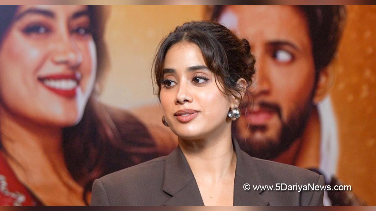 Janhvi Kapoor, Bollywood, Entertainment, Mumbai, Actress, Cinema, Hindi Films, Movie, Mumbai News, Heroine, Sunny Sanskari Ki Tulsi Kumari