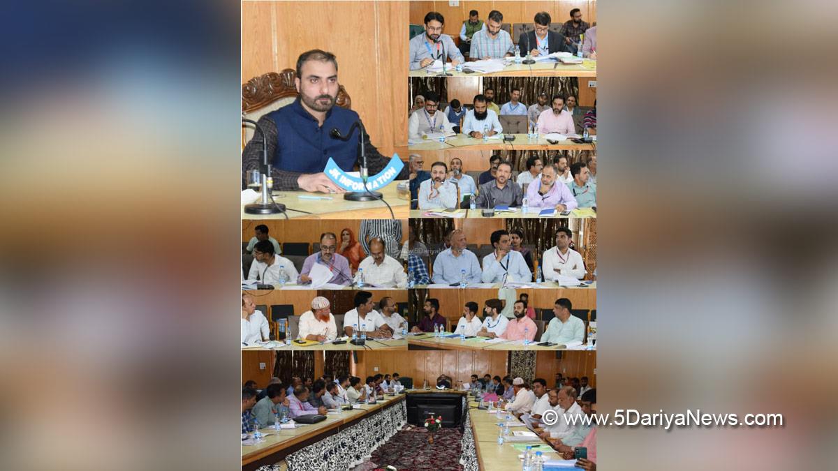 Dr Basharat Qayoom, Pulwama, Deputy Commissioner Pulwama, Kashmir, Jammu And Kashmir, Jammu, District Administration Pulwama, District Level Review Committee, DLRC