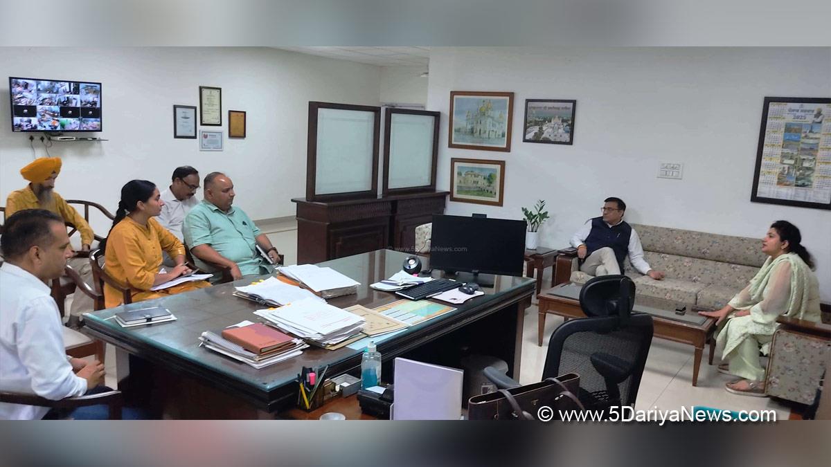 Dr Sona Thind, DC Fatehgarh Sahib, Fatehgarh Sahib, Deputy Commissioner Fatehgarh Sahib 
