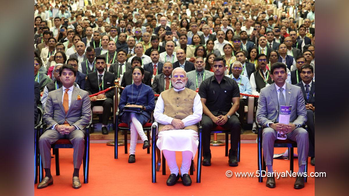 Narendra Modi, Modi, BJP, Bharatiya Janata Party, Prime Minister of India, Prime Minister, Narendra Damodardas Modi, Jyotiraditya Scindia, Jyotiraditya Madhavrao Scindia, Dr Chandra Shekhar Pemmasani, Dr Pemmasani Chandra Sekhar, Chandra S Pemmasani, India Mobile Congress 2025, IMC 2025