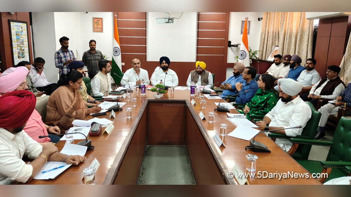 Harjot Singh Bains, AAP, Aam Aadmi Party, Aam Aadmi Party Punjab, AAP Punjab, Government of Punjab, Punjab Government, Harbhajan Singh ETO, Tarunpreet Singh Sond,Amandeep Kaur Arora, Amritpal Singh Sukhanand, Devinderjeet Singh Laddi Dhose, Sagar Setia, DC Moga, Deputy Commissioner Moga, Moga 