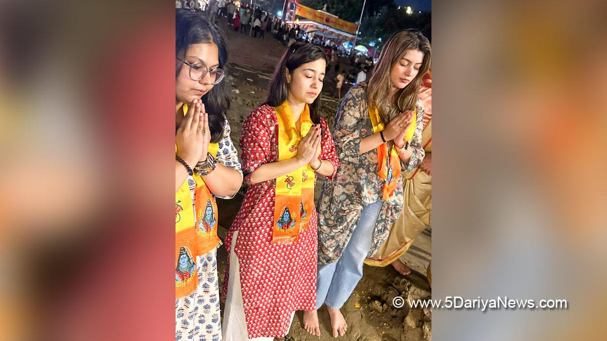 Shweta Tripathi, Bollywood, Entertainment, Mumbai, Actor, Cinema, Hindi Films, Movie, Mumbai News