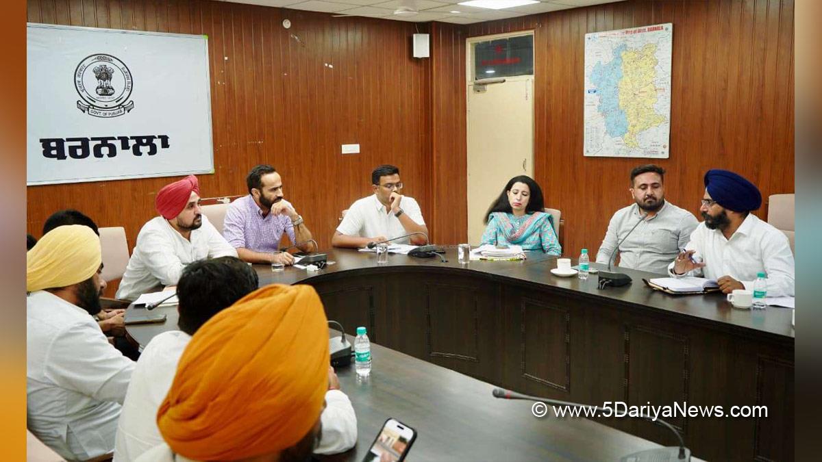 Gurmeet Singh Meet Hayer, Meet Hayer, AAP, Aam Aadmi Party, Aam Aadmi Party Punjab, AAP Punjab, Harinder Singh Dhaliwal, T Benith, DC Barnala, Deputy Commissioner Barnala, Barnala