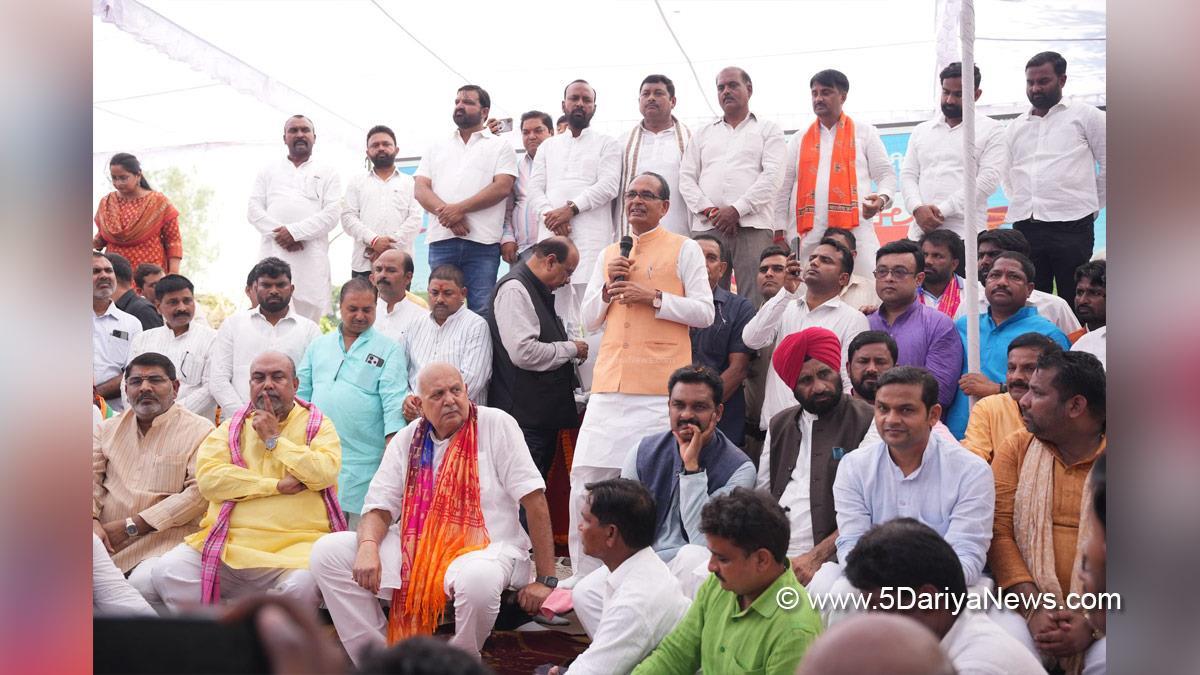 Shivraj Singh Chouhan, Shivraj Chauhan, BJP, Bharatiya Janata Party, Gram Chaupal