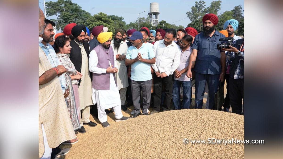 Bhagwant Mann, Bhagwant Singh Mann, AAP, Aam Aadmi Party, Aam Aadmi Party Punjab, AAP Punjab, Government of Punjab, Punjab Government, Punjab, Chief Minister Of Punjab, Rupinder Singh Happy, Dr Sona Thind, DC Fatehgarh Sahib, Fatehgarh Sahib, Deputy Commissioner Fatehgarh Sahib 