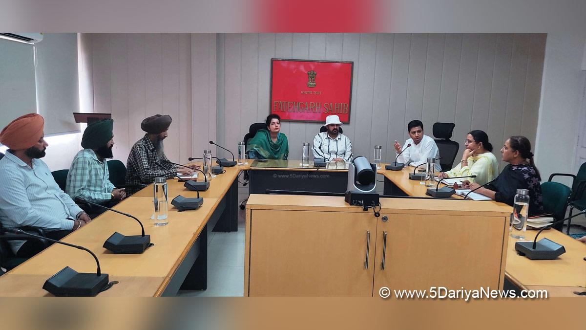 Gurinder Singh Garry Birring, Gurinder Singh Garry, Amloh, AAP, Aam Aadmi Party, Aam Aadmi Party Punjab, AAP Punjab, Dr Sona Thind, DC Fatehgarh Sahib, Fatehgarh Sahib, Deputy Commissioner Fatehgarh Sahib 