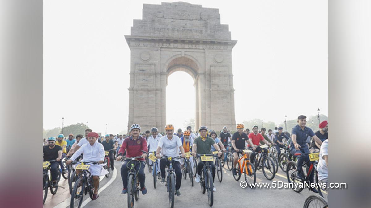 Mansukh Mandaviya, Dr Mansukh Mandaviya, BJP, Bharatiya Janata Party, Fit India Sundays on Cycle