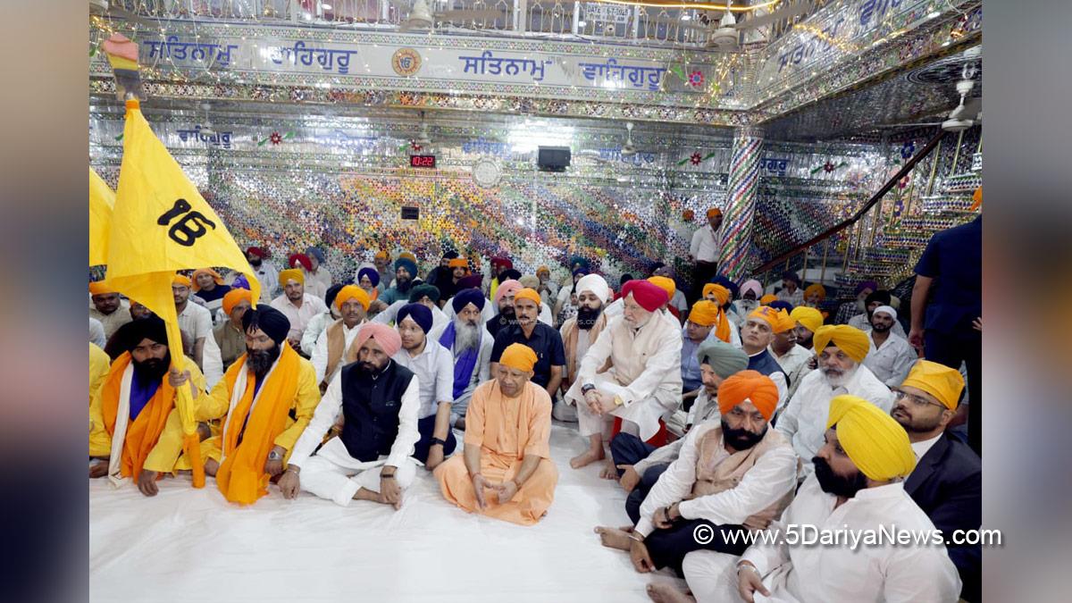 Yogi Adityanath, Lucknow, Uttar Pradesh, BJP, Bharatiya Janata Party, Chief Minister of Uttar Pradesh, Hardeep Singh Puri, Charan Suhawe Guru Charan Yatra, Jode Sahib