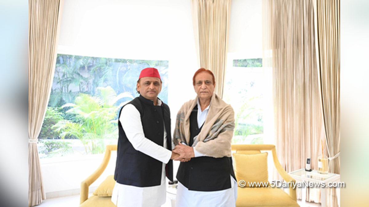 Akhilesh Yadav, Samajwadi Party, Lucknow, Uttar Pradesh, Azam Khan