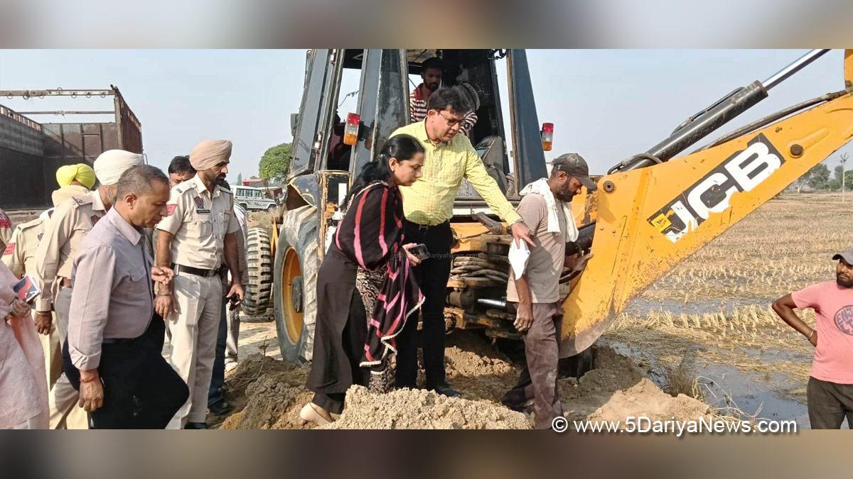 Navjot Kaur, DC Mansa, Deputy Commissioner Mansa, Mansa, Dr Vijay Singla, AAP, Aam Aadmi Party, Aam Aadmi Party Punjab, AAP Punjab