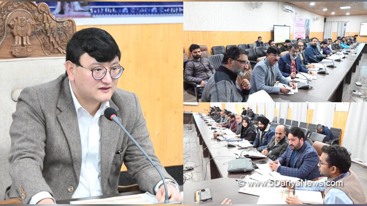 Minga Sherpa, Baramulla, DC Baramulla, Deputy Commissioner Baramulla, Kashmir, Jammu And Kashmir, Jammu, District Administration Baramulla, District Level Review Committee, DLRC