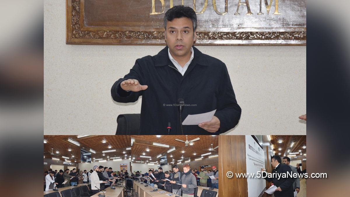 Dr Bilal Mohi Ud Din Bhat, Budgam, Deputy Commissioner Budgam, DC Budgam, Kashmir, Jammu And Kashmir, Jammu, District Administration Budgam, Nasha Mukt Bharat Abhiyaan, NMBA