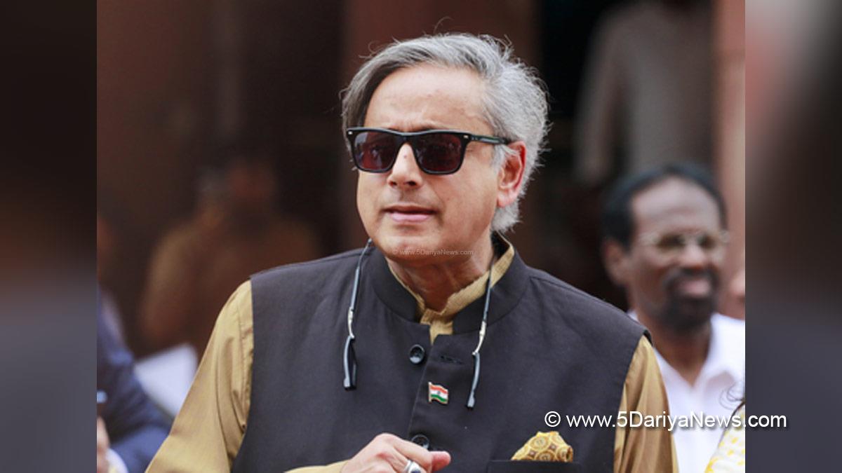 Shashi Tharoor, Indian National Congress, Congress, All India Congress Committee