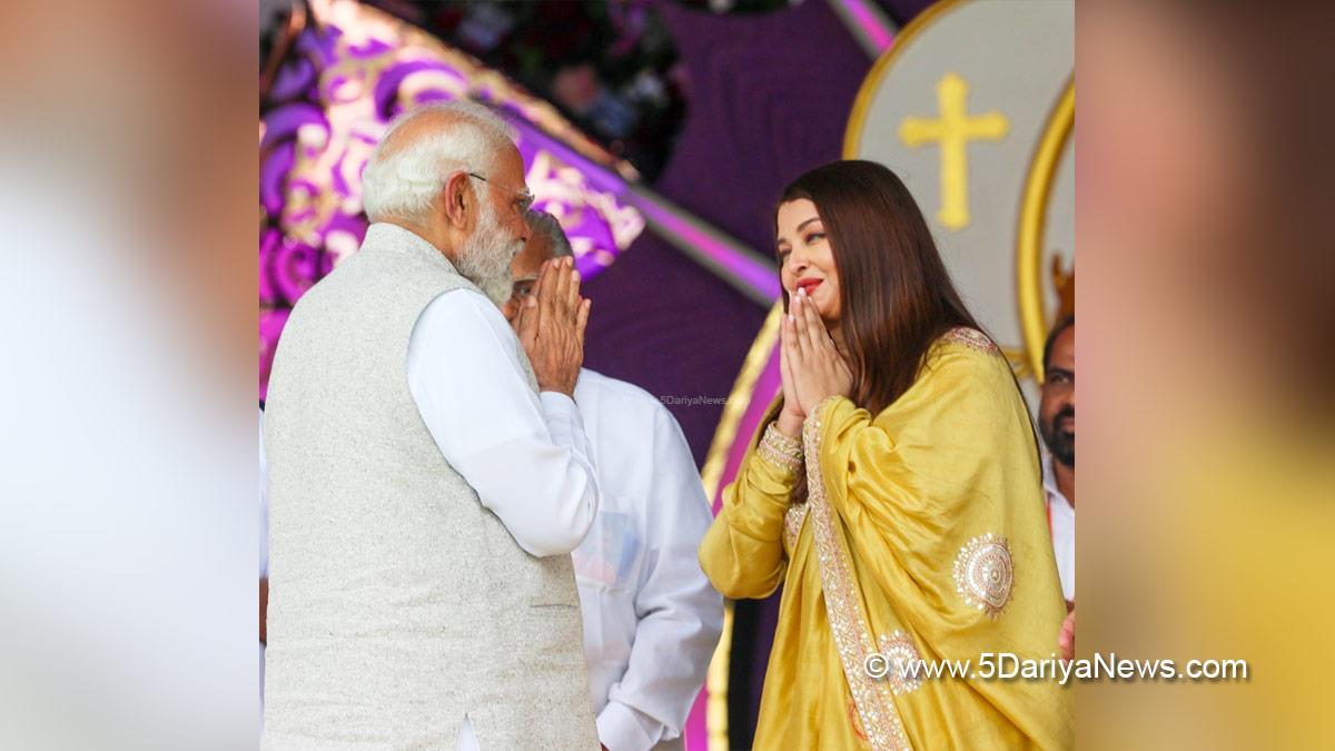 Narendra Modi, Modi, BJP, Bharatiya Janata Party, Prime Minister of India, Prime Minister, Narendra Damodardas Modi, Aishwarya Rai Bachchan, Sri Sathya Sai Baba