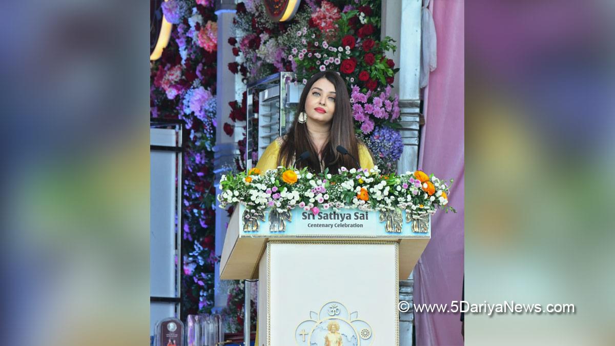 Bollywood, Entertainment, Mumbai, Actress, Cinema, Hindi Films, Movie, Mumbai News, Heroine, Aishwarya Rai, Sri Sathya Sai Baba