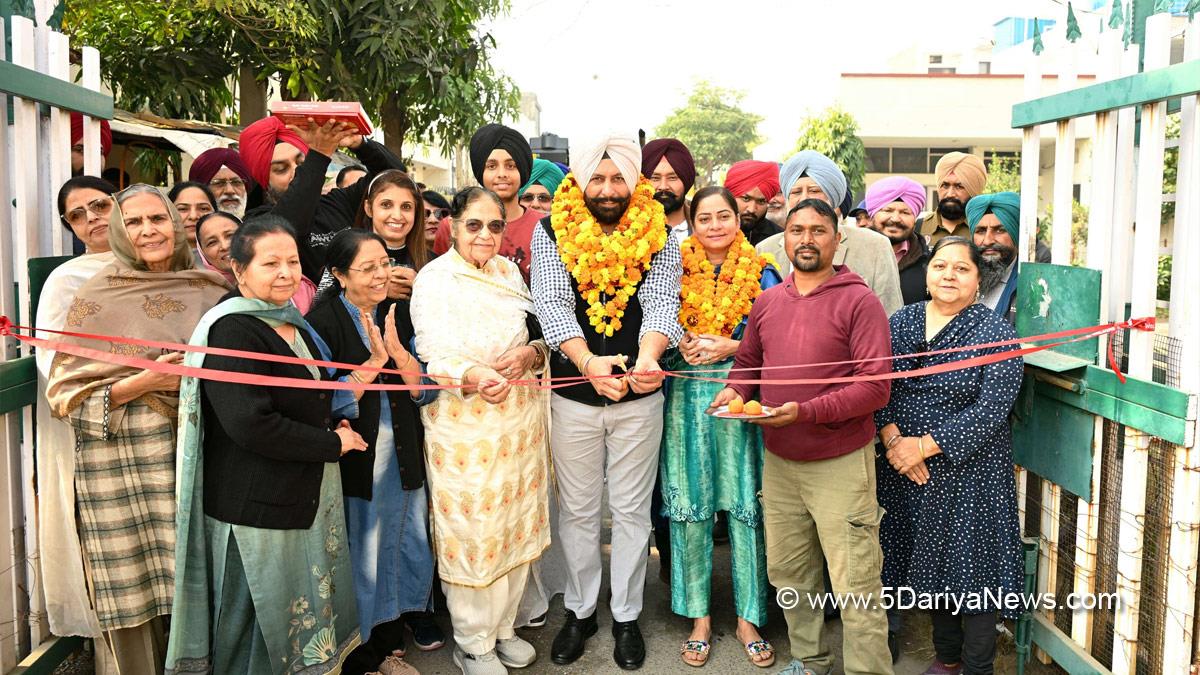 Karamjit Singh Rintu, Chairman Improvement Trust Amritsar, Amritsar, AAP, Aam Aadmi Party, Aam Aadmi Party Punjab, AAP Punjab