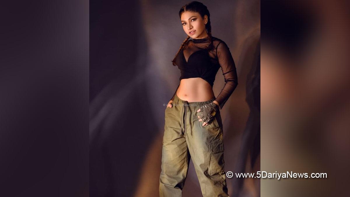 Tulsi Kumar, Music, Entertainment, Mumbai, Singer, Song, Mumbai News, Sharatan