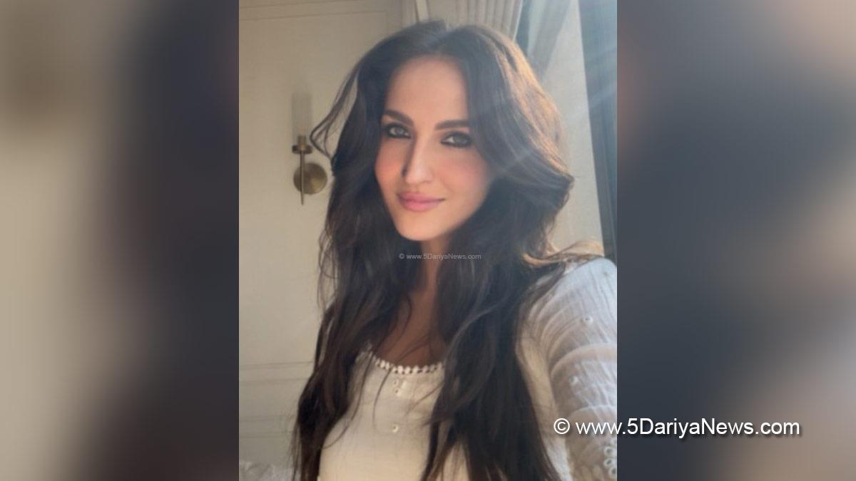 Elli AvrRam, Bollywood, Entertainment, Mumbai, Actress, Cinema, Hindi Films, Movie, Mumbai News, Heroine