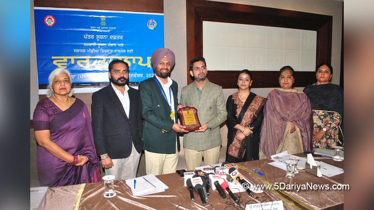 Sagar Setia, DC Moga, Deputy Commissioner Moga, Moga, PIB Jalandhar, Press Information Bureau, PIB Chandigarh, Vartalap
