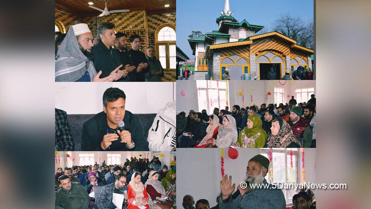 Dr Bilal Mohi Ud Din Bhat, Budgam, Deputy Commissioner Budgam, DC Budgam, Kashmir, Jammu And Kashmir, Jammu, District Administration Budgam, Block Diwas, Jan Abhiyan Camp, Jan Abhiyan, Jan Sunvayi, Jan Abhiyan, Jan Adhikar, Awami Muhim, Jan Abhiyan Program, Mega Block Diwas, Weekly Block Diwas
