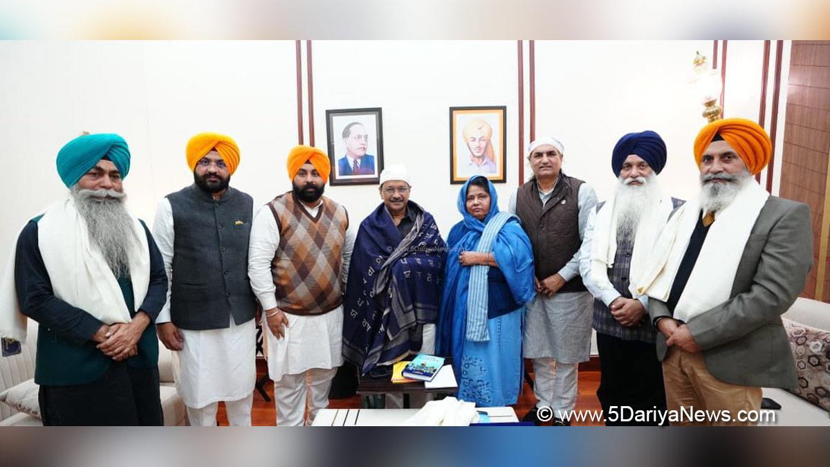 Arvind Kejriwal, AAP, Aam Aadmi Party, Tarunpreet Singh Sond, Harjot Singh Bains, Deepak Bali