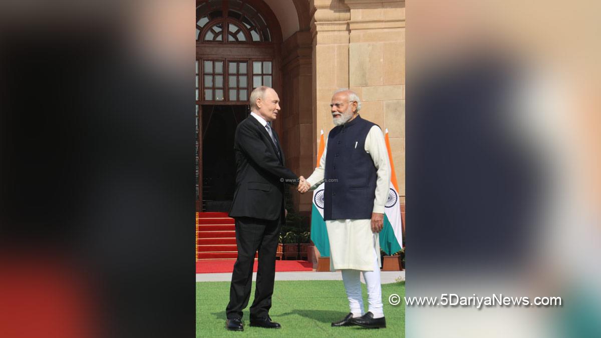 Narendra Modi, Modi, BJP, Bharatiya Janata Party, Prime Minister of India, Prime Minister, Narendra Damodardas Modi, Vladimir Putin, Russian President, Moscow, Russian, Russia, World News
