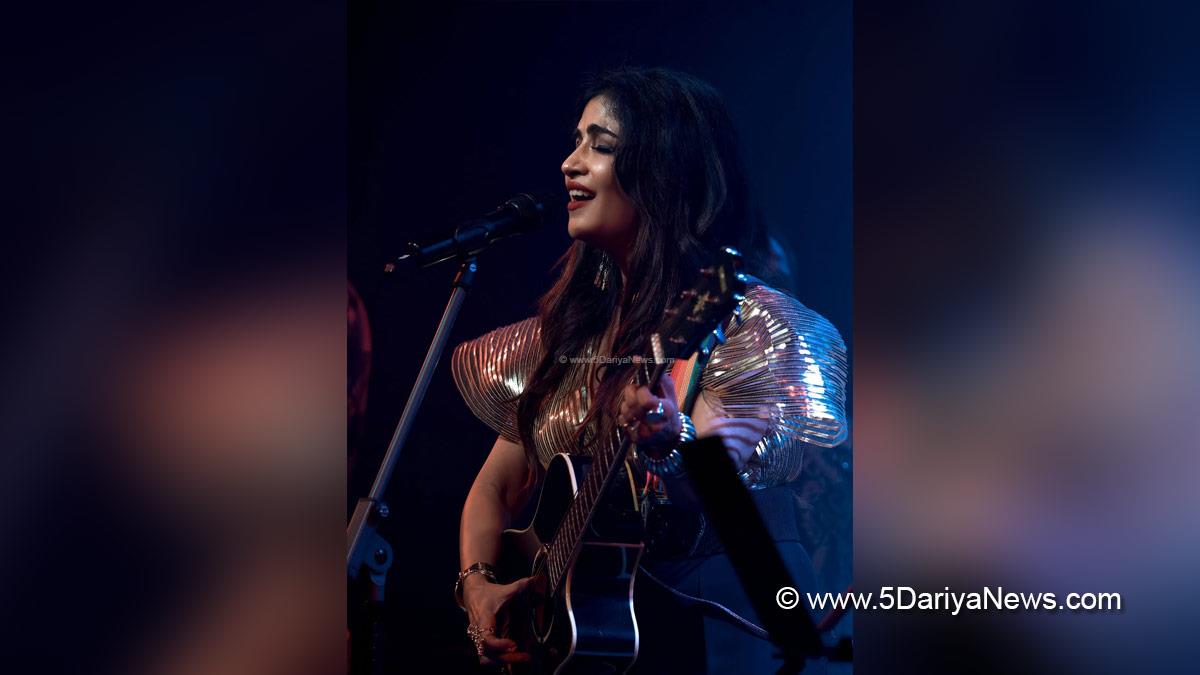 Music, Entertainment, Mumbai, Singer, Song, Mumbai News, Shibani Kashyap
