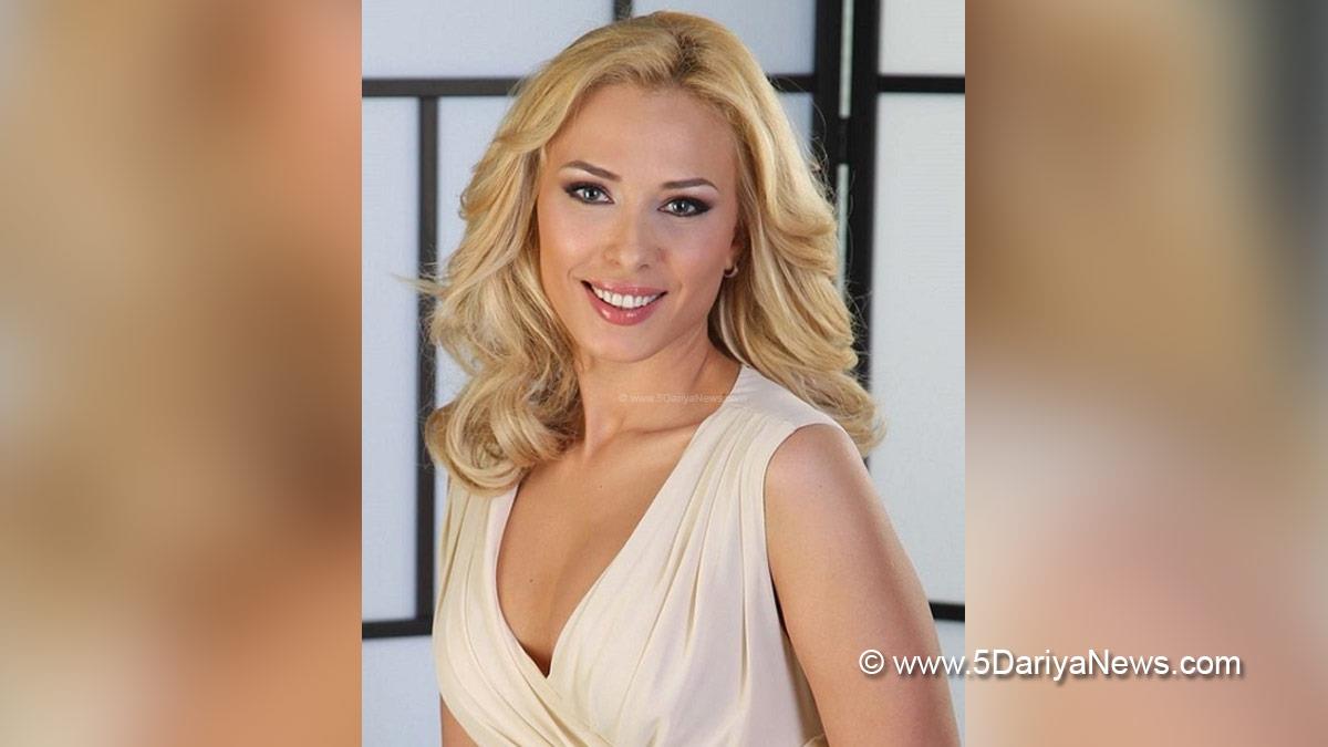 Music, Entertainment, Mumbai, Singer, Song, Mumbai News, Iulia Vantur