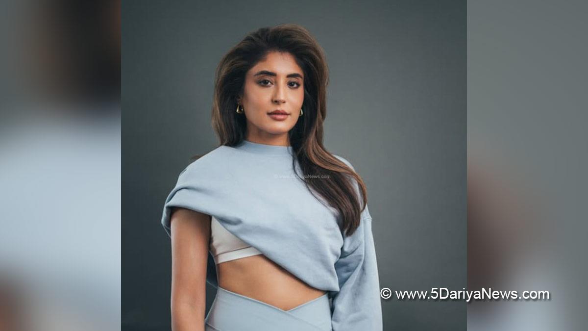 Kritika Kamra, Bollywood, Entertainment, Mumbai, Actress, Cinema, Hindi Films, Movie, Mumbai News, Heroine