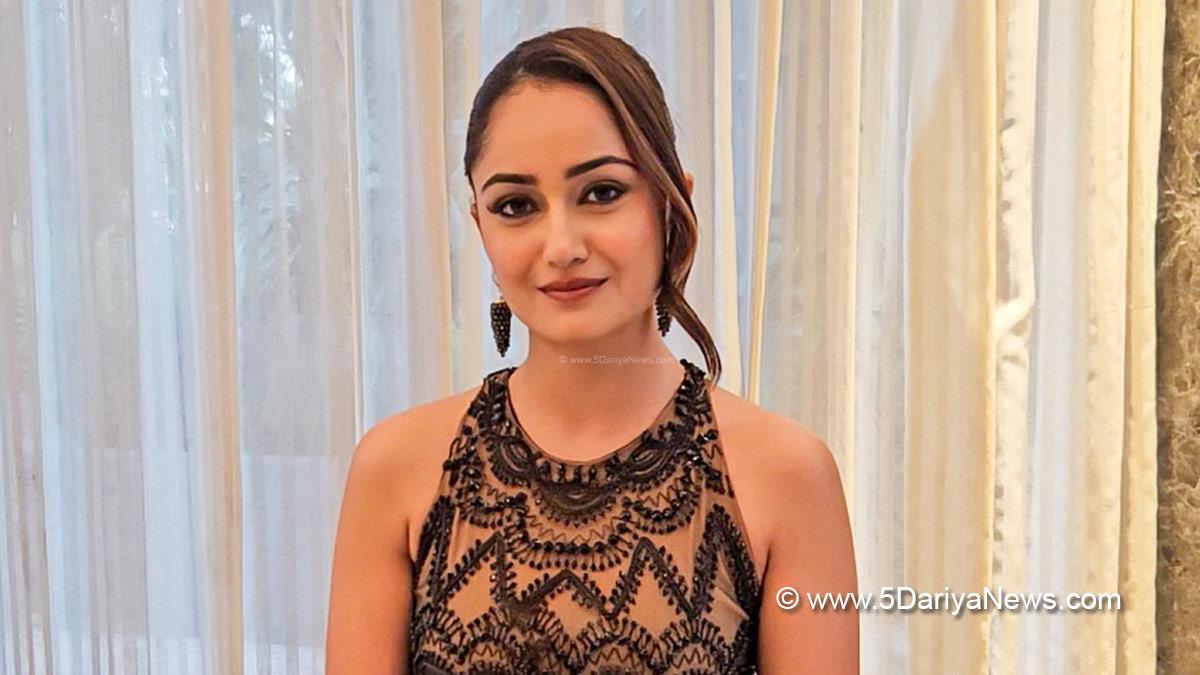 Bollywood, Entertainment, Mumbai, Actress, Cinema, Hindi Films, Movie, Mumbai News, Heroine, Tridha Choudhury, Priyanka Chopra