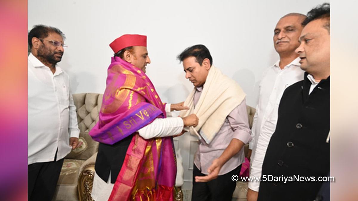 Akhilesh Yadav, Samajwadi Party, Lucknow, Uttar Pradesh