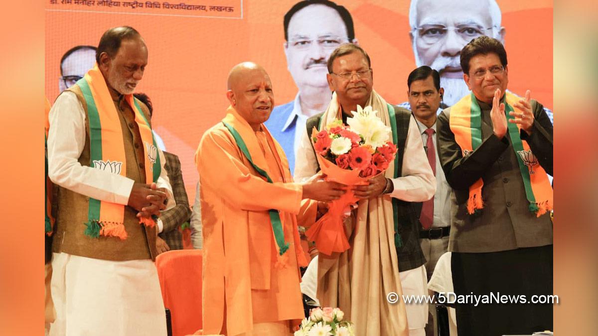 Yogi Adityanath, Lucknow, Uttar Pradesh, BJP, Bharatiya Janata Party, Chief Minister of Uttar Pradesh, Pankaj Chaudhary, Piyush Goyal