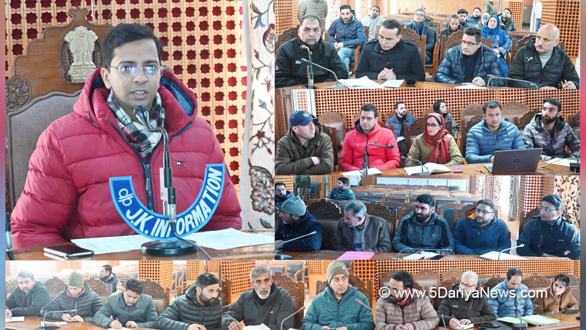 Shishir Gupta, Shopian, DC Shopian, Deputy Commissioner Shopian, Kashmir, Jammu And Kashmir, Jammu, District Administration Shopian, Good Governance Week, Prashasan Gaon Ki Ore