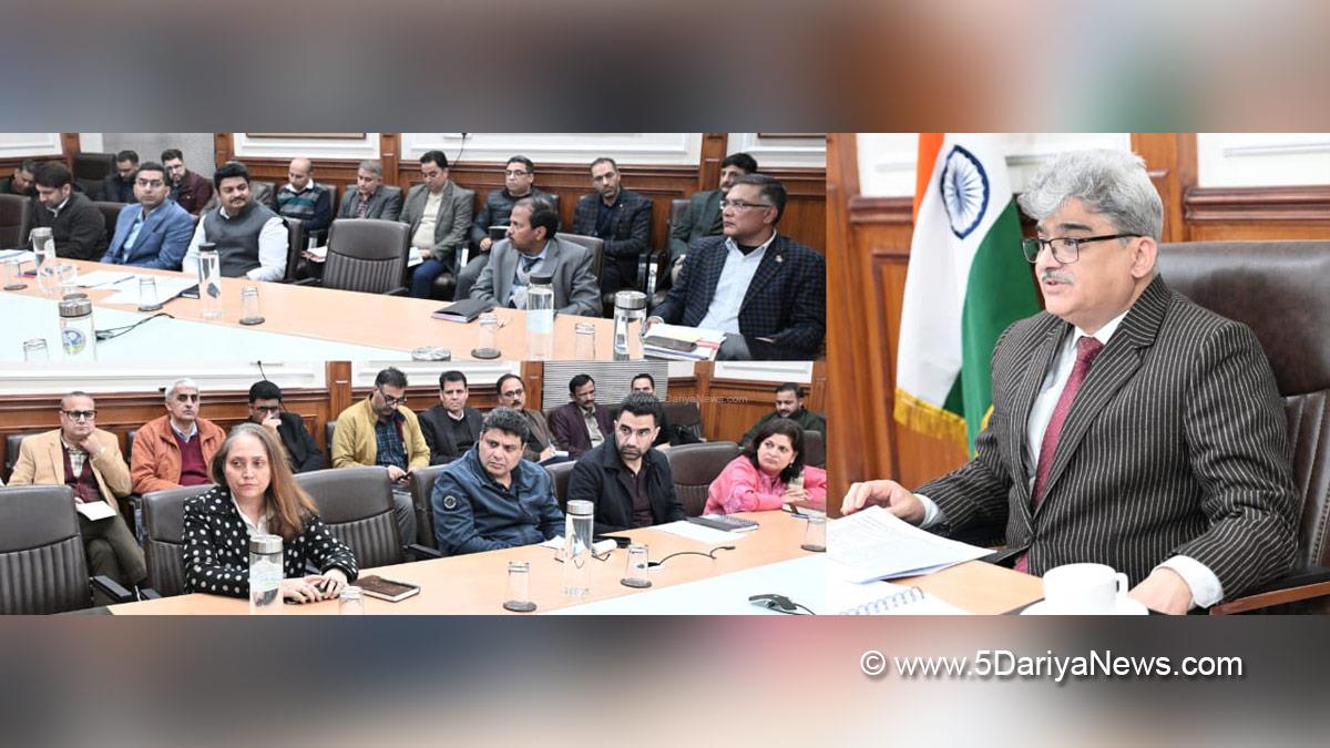 Atal Dulloo, Kashmir, Jammu And Kashmir, Jammu, Chief Secretary Kashmir, Prashasan Gaon Ki Ore
