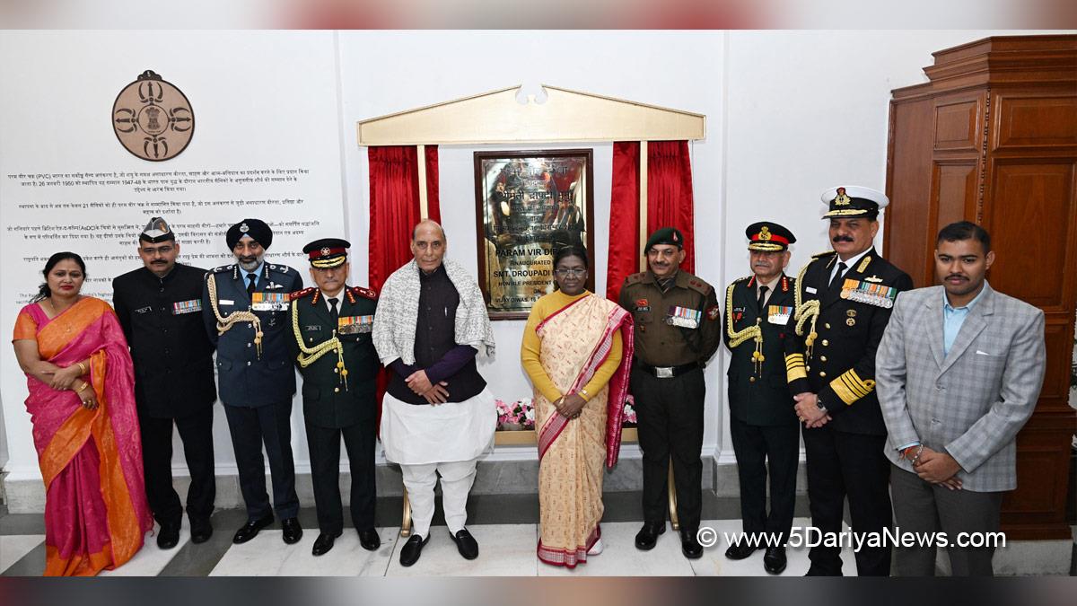Droupadi Murmu, President of India, President, Indian President, Rashtrapati, Rajnath Singh, Union Defence Minister, Defence Minister of India, BJP, Bharatiya Janata Party, Military, General Upendra Dwivedi, Indian Army, General Anil Chauhan, Admiral Dinesh K Tripathi, Air Chief Marshal AP Singh