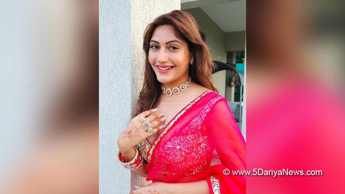 TV, Television, Entertainment, Mumbai, Actor, Actress, Mumbai News, Surbhi Chandna