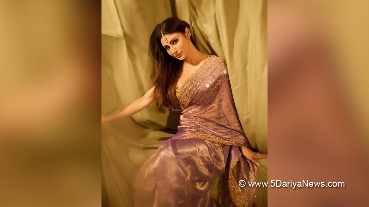 Bollywood, Entertainment, Mumbai, Actress, Cinema, Hindi Films, Movie, Mumbai News, Heroine, Mouni Roy