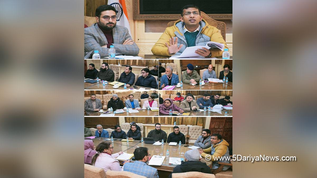 Anshul Garg, Divisional Commissioner Kashmir, Srinagar, Jammu, Kashmir, Jammu And Kashmir, District Administration Srinagar, DC Srinagar, Akshay Labroo