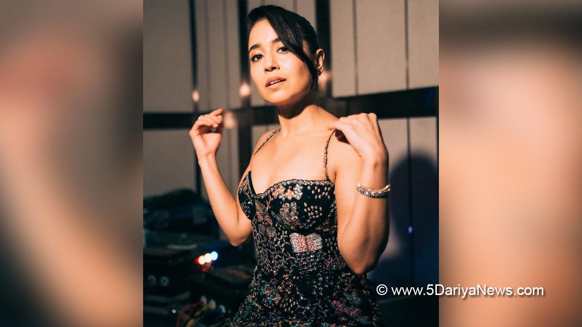 Shweta Tripathi, Bollywood, Entertainment, Mumbai, Actor, Cinema, Hindi Films, Movie, Mumbai News