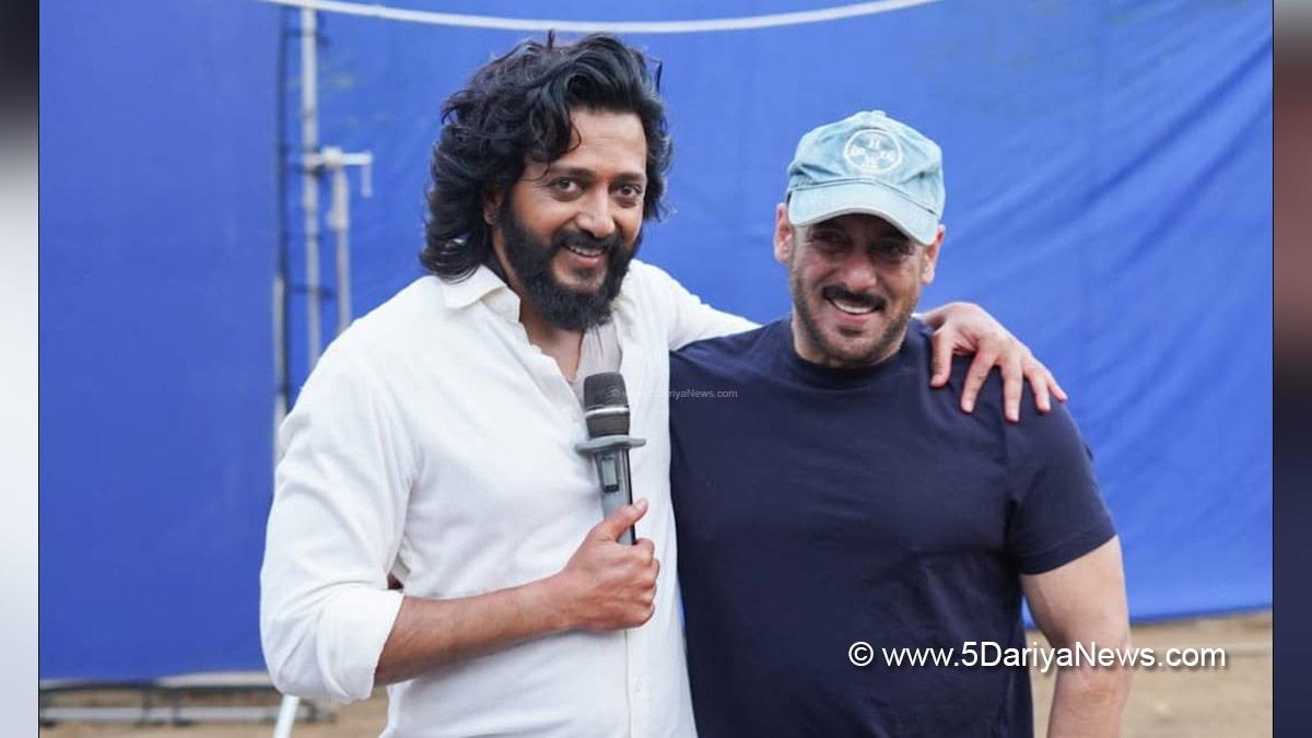 Salman Khan, Bollywood, Entertainment, Mumbai, Actor, Cinema, Hindi Films, Movie, Mumbai News, Riteish Deshmukh
