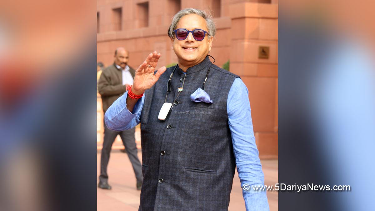 Shashi Tharoor, Indian National Congress, Congress, All India Congress Committee