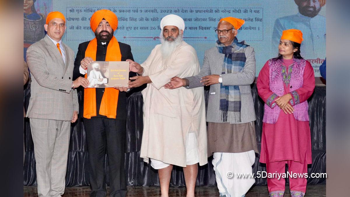 Harpreet Sandhu, State Information Commissioner, Lt Gen Gurmit Singh, Governor Uttarakhand, Dehradun